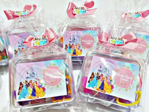 Maleta com Kit Pintura Princesas