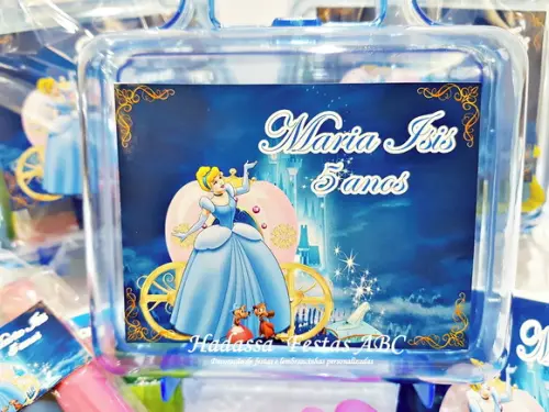 Maleta Personalizada com Kit para Colorir Tema Cinderela