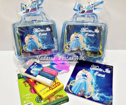 Maleta Personalizada com Kit para Colorir Tema Cinderela
