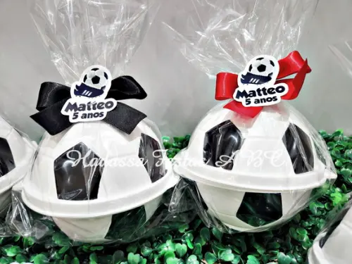 Pote Bola de Futebol com Massinha e Cortadores