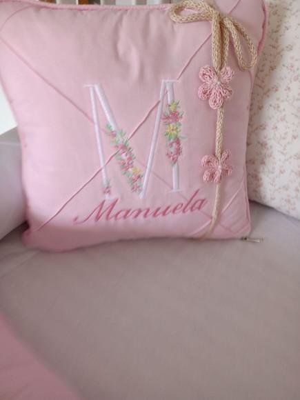 Almofada Decorativa Personalizada Bordada
