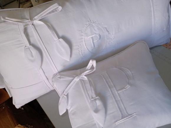 Kit Berço personalizado Branco Padrão Americano
