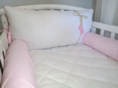 Kit de Berço Rolinho Rosa com Floral 5 Peças