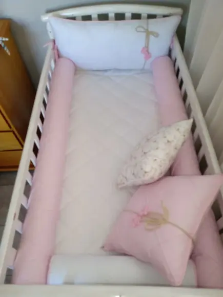 Kit de Berço Rolinho Rosa com Floral 5 Peças