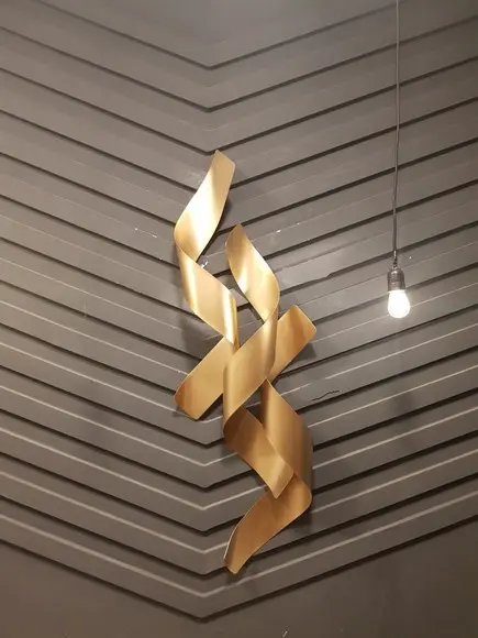 Escultura Trio Elecoidal, Metal