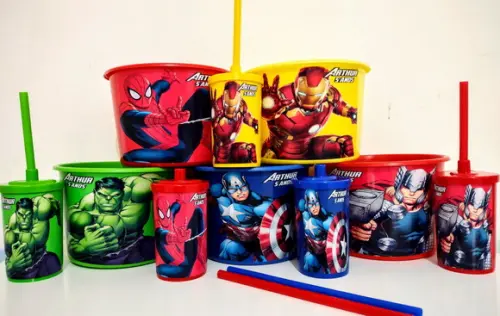 Baldinho de Pipoca c/ Copo Vingadores