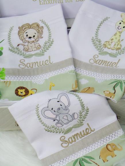 Kit de Fraldas Bebê Bordada Personalizada