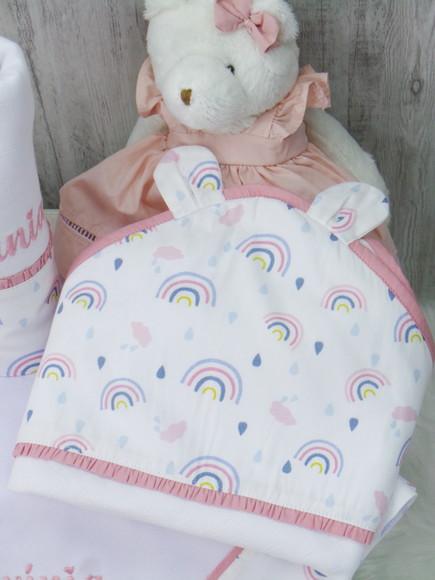 Kit Enxoval Bebê Arco Íris Incluso Nome do Bebê