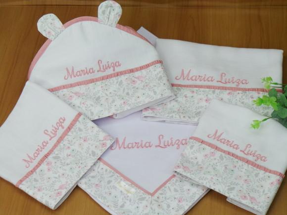 Kit Enxoval Bebê Flores e Passarinhos Personalizado