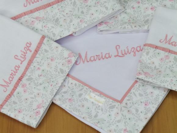 Kit Enxoval Bebê Flores e Passarinhos Personalizado