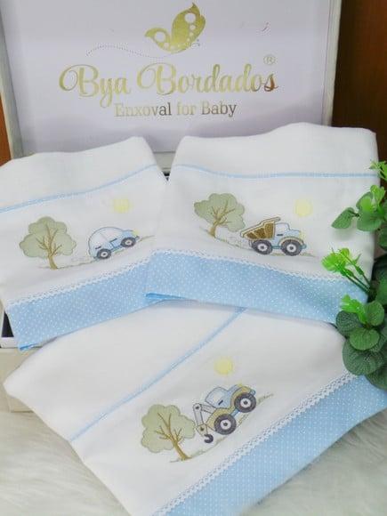Kit Fralda Bordada Carrinhos
