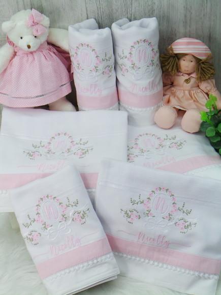 Kit Fralda Bordado Floral Delicado