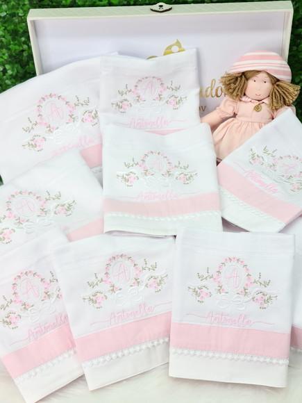 Kit Fralda Bordado Floral Delicado