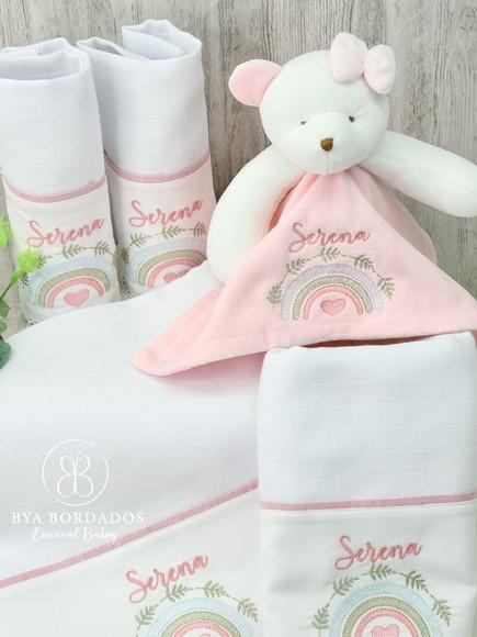 Kit Fraldas Bebê Bordado Arco Iris
