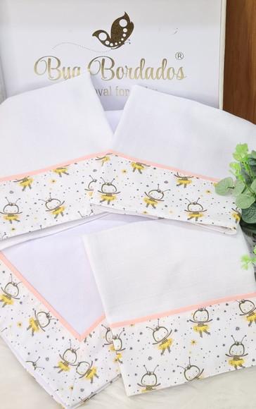 Kit Fraldas e Cueiro Bebê Abelhinha Incluso Nome do Bebê