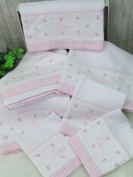 Kit Toalha Fralda e Fraldas Florzinha e Poá