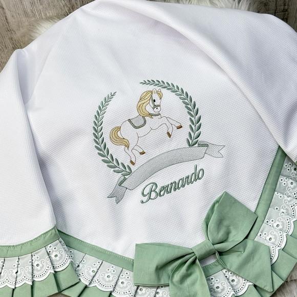 Manta Luxo Bebê Bordado Cavalinho