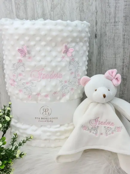 Enxoval Bebê Menina Flores e Borboleta 3d