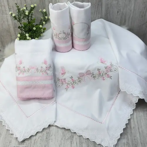 Kit Bebê Manta Luxo e Fraldas