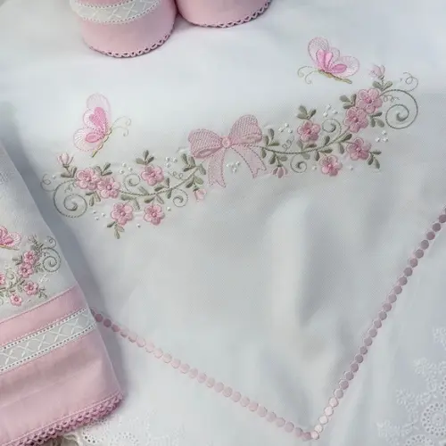 Kit Bebê Manta Luxo e Fraldas