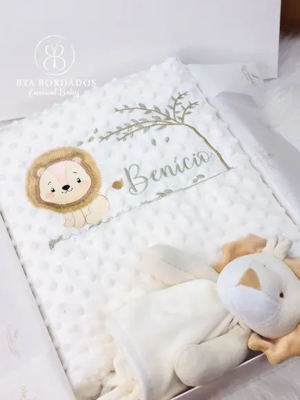 Kit Cobertor Bebê e Naninha Personalizados