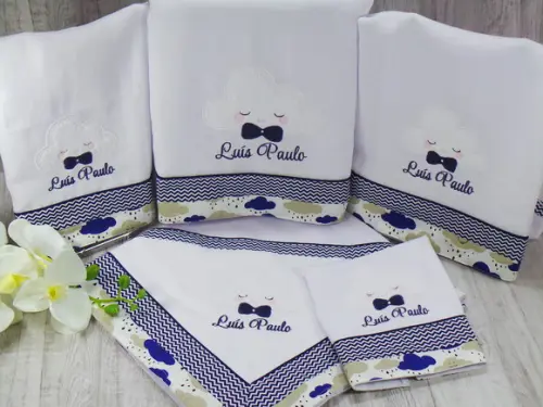 Kit Cueiro Toalha Fralda e Fraldas Nuvem