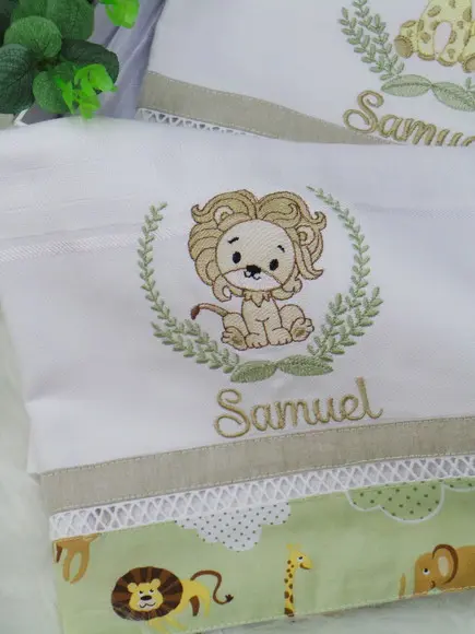 Kit de Fraldas Bebê Bordada Personalizada