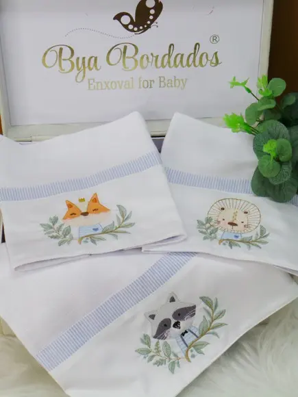 Kit de Fraldas Bordado Bosque Personalizada