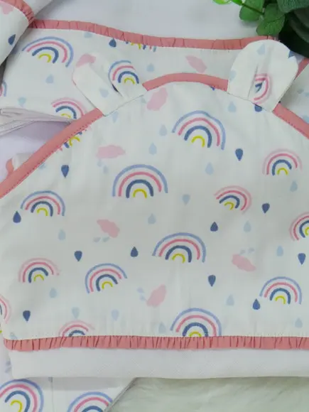 Kit Enxoval Bebê Arco Íris Incluso Nome do Bebê