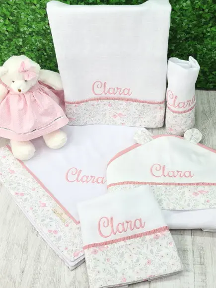 Kit Enxoval Bebê Flores e Passarinhos Personalizado