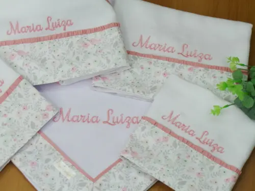 Kit Enxoval Bebê Flores e Passarinhos Personalizado