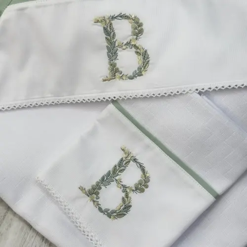 Kit Enxoval Bebê Monograma Folhagem e Poá
