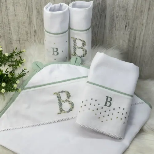 Kit Enxoval Bebê Monograma Folhagem e Poá