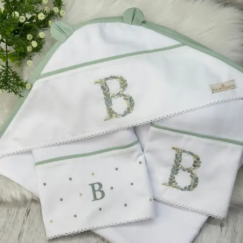 Kit Enxoval Bebê Monograma Folhagem e Poá