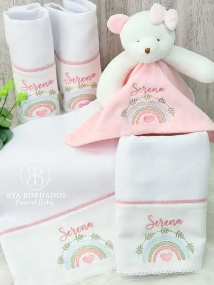 Kit Fraldas Bebê Bordado Arco Iris