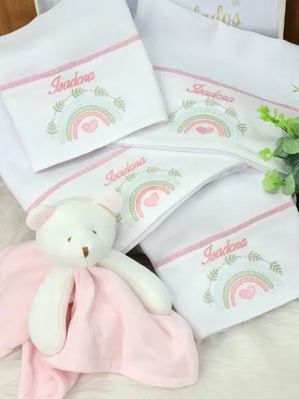 Kit Fraldas Bebê Bordado Arco Iris