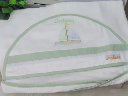 Kit Toalha Fralda Capuz e Fraldas Transporte