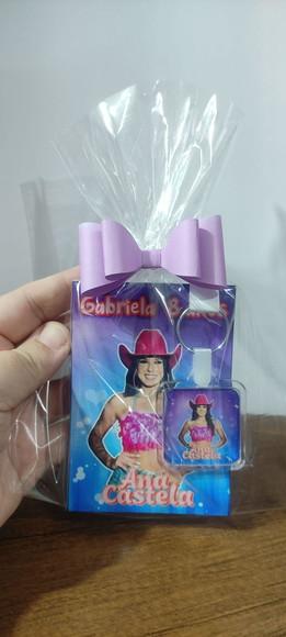 Bloquinho + Chaveiro Tema Ana Castela qualquer Tema.