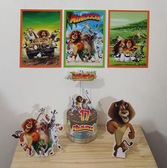 Kit Só Um Bolinho Tema Madagascar.