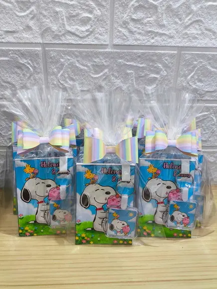 Bloquinho + Chaveiro Tema Snoopy qualquer Tema.