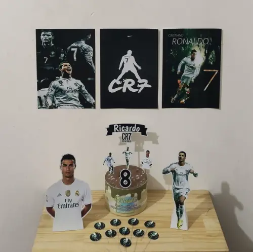 Kit Só Um Bolinho Tema Cr7.