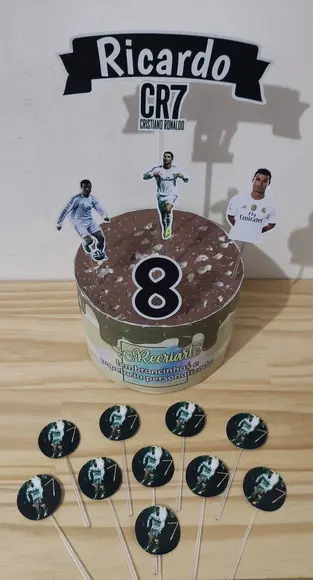 Kit Só Um Bolinho Tema Cr7.