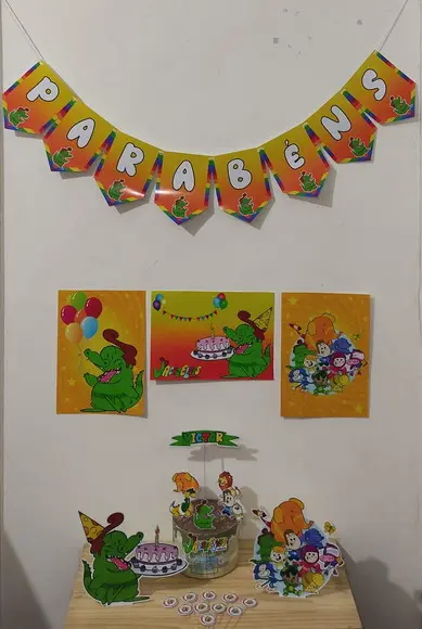 Kit Só Um Bolinho Tema Jacarelvis.