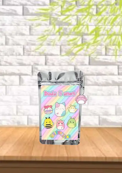 Saquinho Metalizado Tema Squishmallows "qualquer Tema".