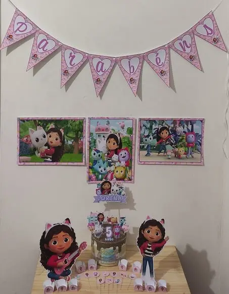 Kit Só Um Bolinho Tema a Casa Mágica da Gabby 2.