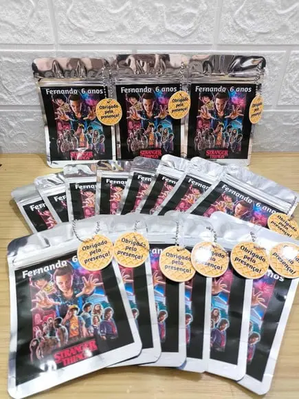Saquinho Metalizado Tema Stranger Things qualquer Tema.