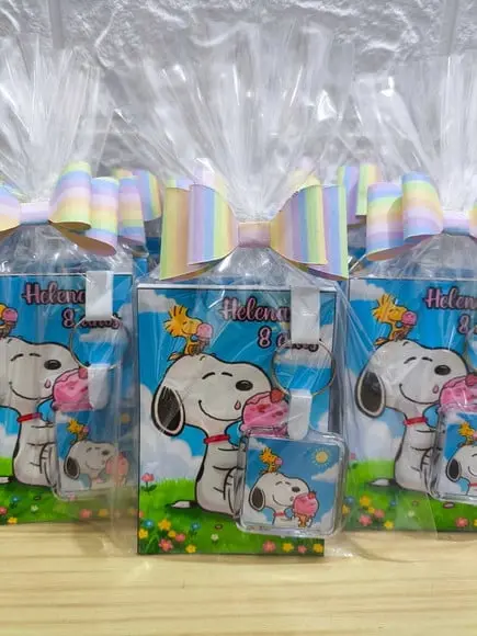 Bloquinho + Chaveiro Tema Snoopy qualquer Tema.