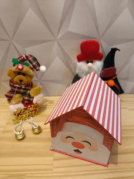 Casinha Cartonada do Papai Noel