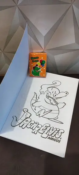 Livrinho de Colorir C/giz de Cera Tema Jacarelvis Qlq. Tema.