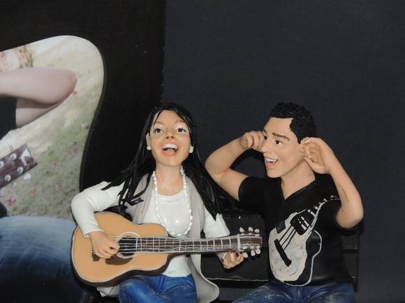 Topo de Bolo Casal com Violão